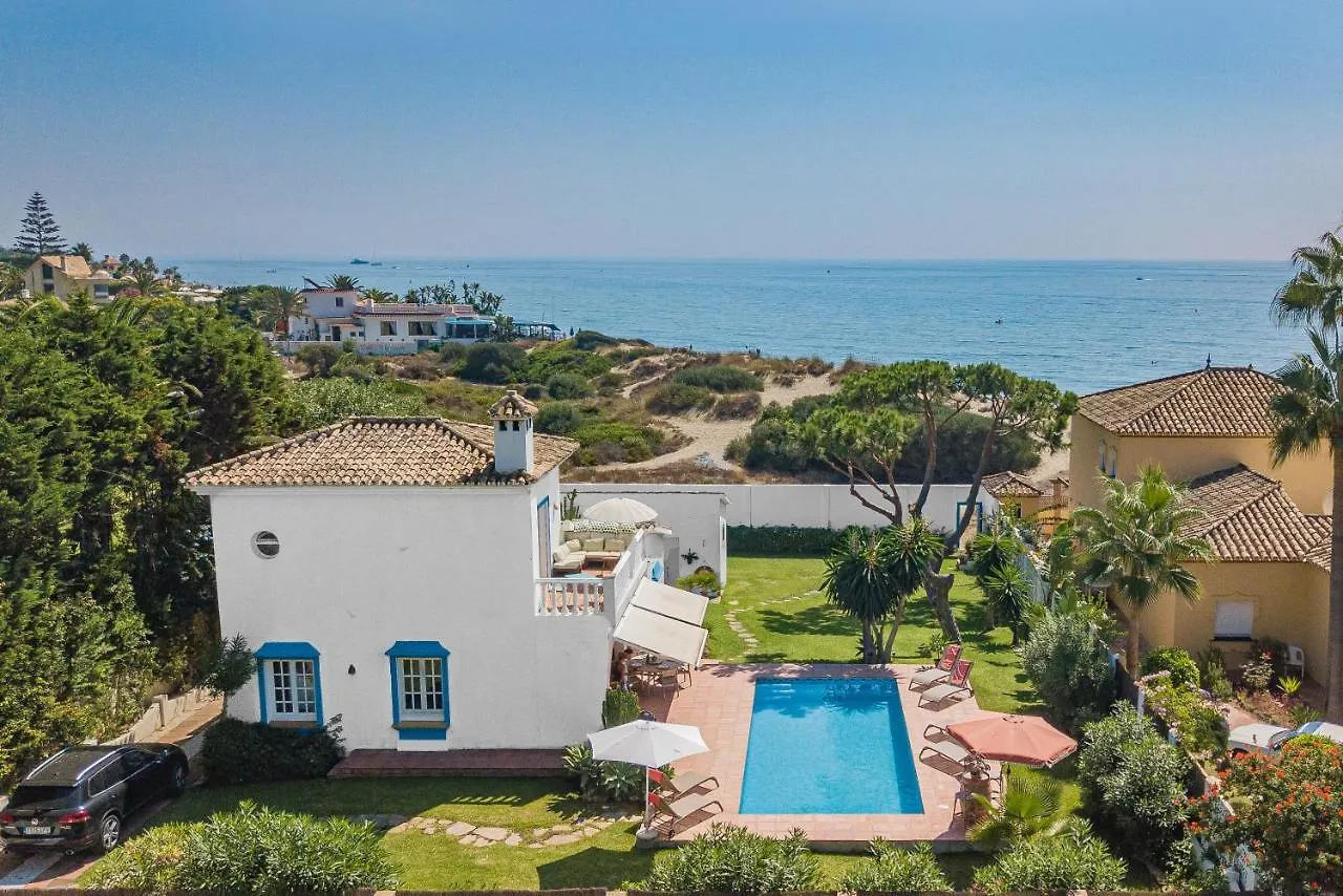 Villa Casa Linda Great Located Beach House In Marbella